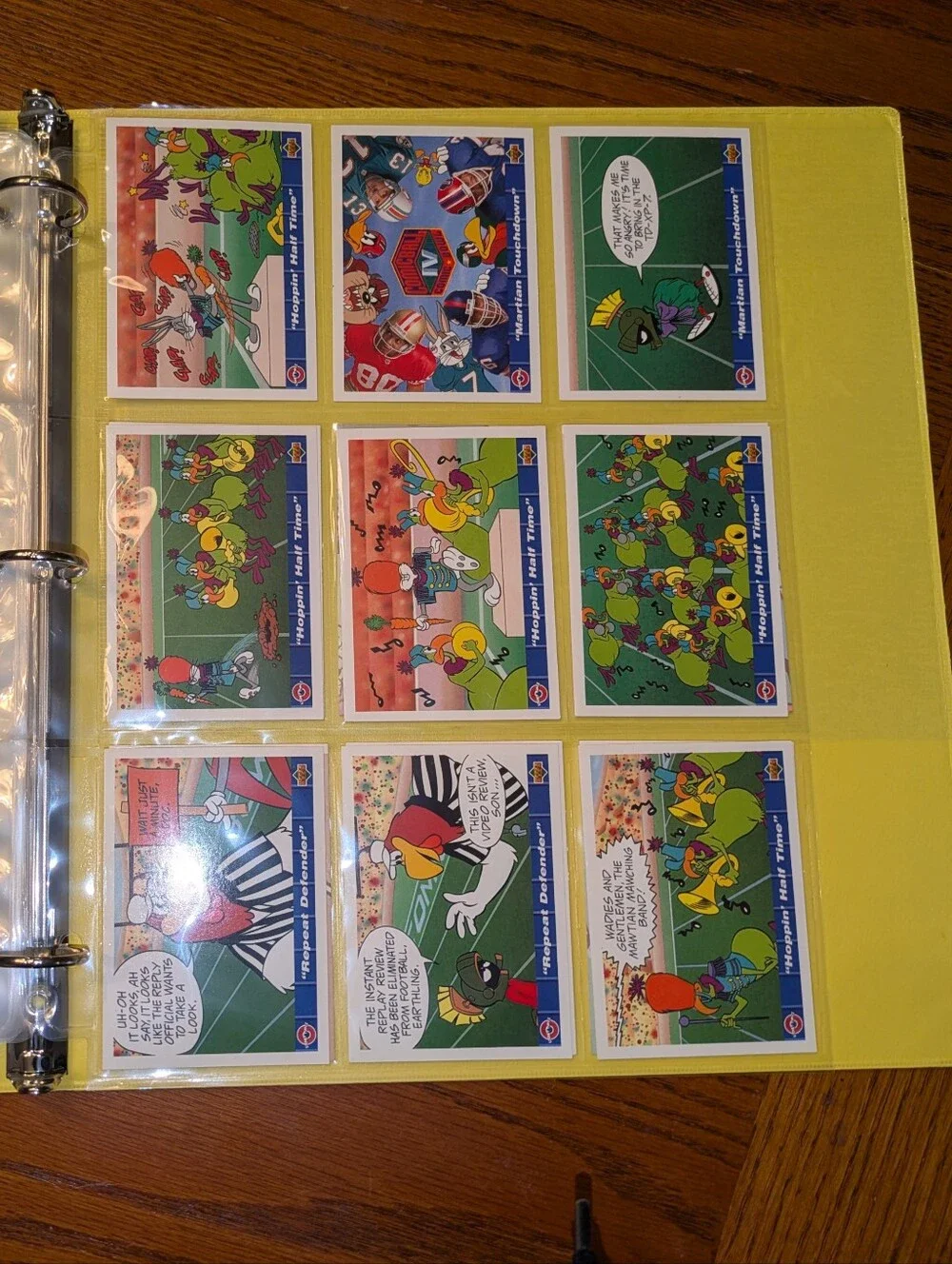 100 Looney Tunes NFL Cards Binder 🔥 1992 Upper Deck Comic Ball Football Colle